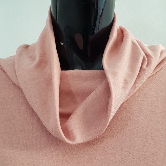 Beautiful Cottex Bell Arm Crop Sweater Large Fit - Picture 4 of 5